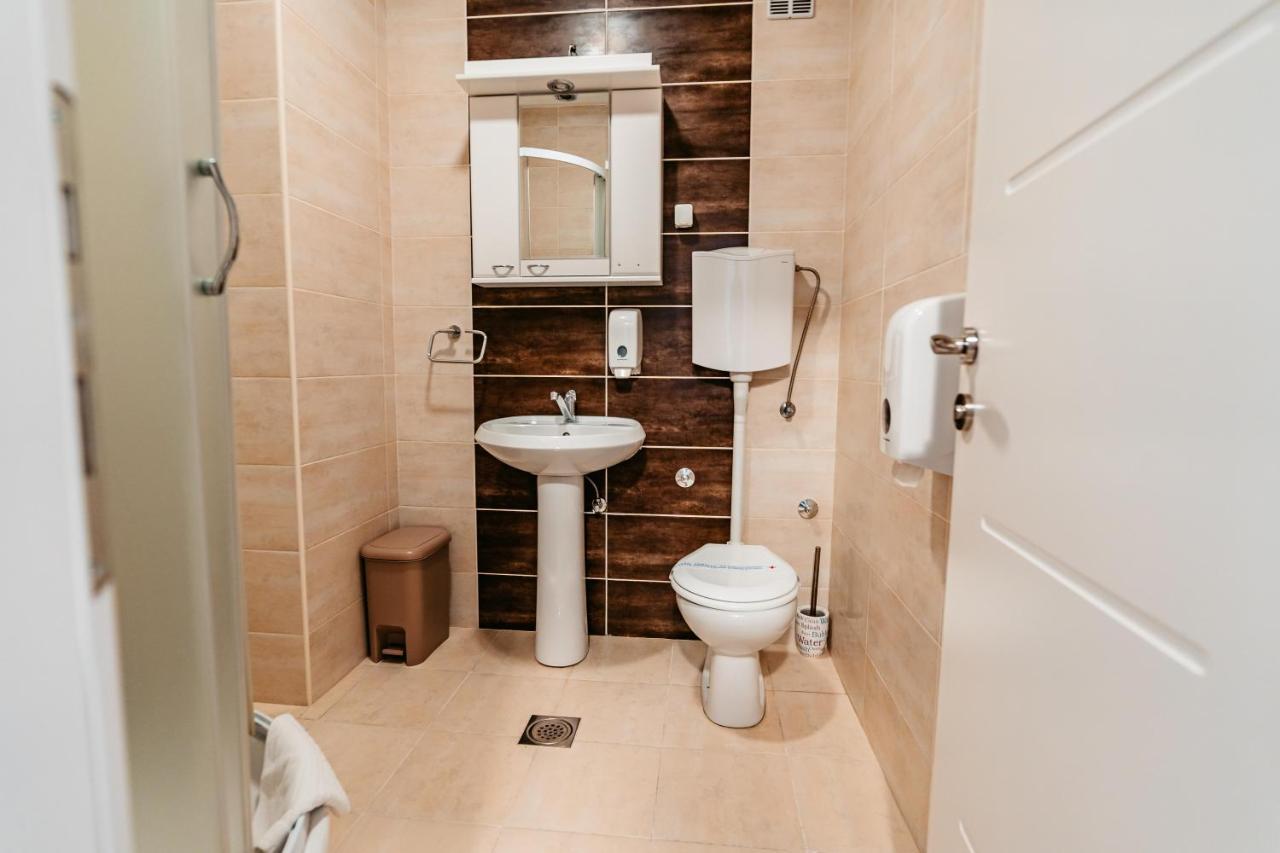 Lotos Depandans Hotel Nis Luaran gambar